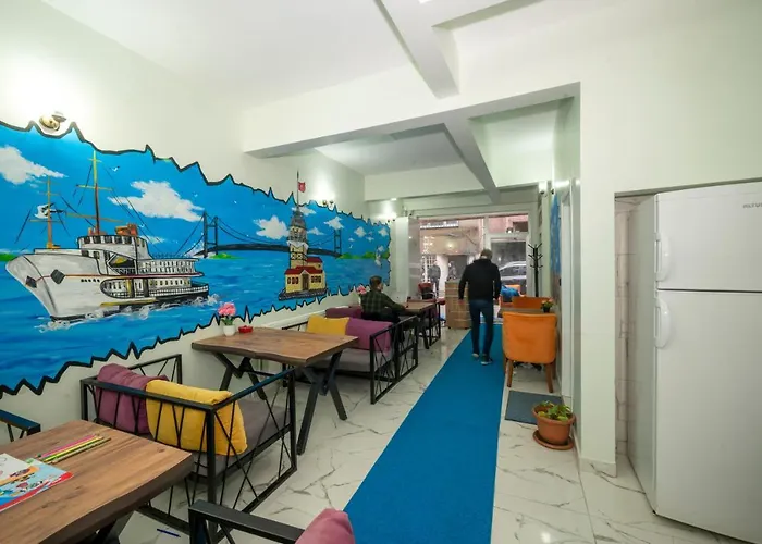 Xalila & Cafe Ladies Istanbul