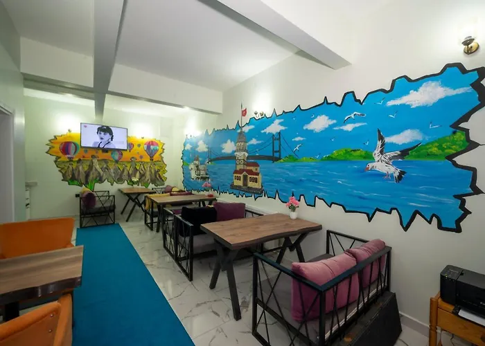 Xalila & Cafe Ladies *