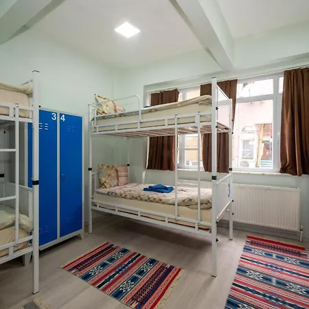 Hostel Xalila & Cafe Ladies Isztambul