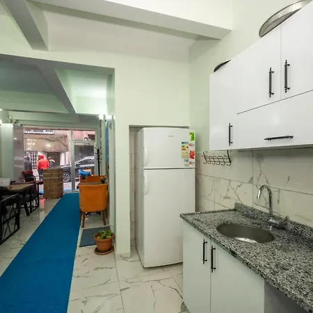 Xalila & Cafe Ladies Hostal Estambul