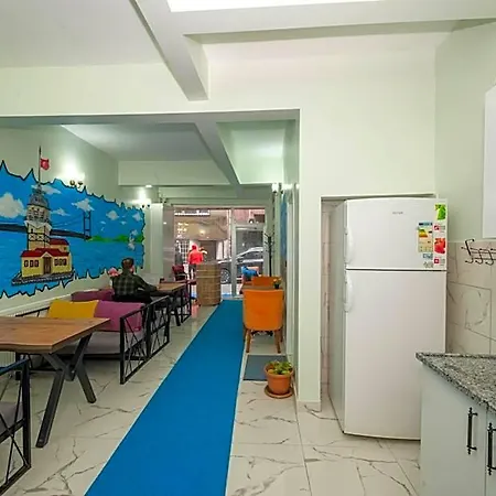 Hostel Xalila & Cafe Ladies Isztambul